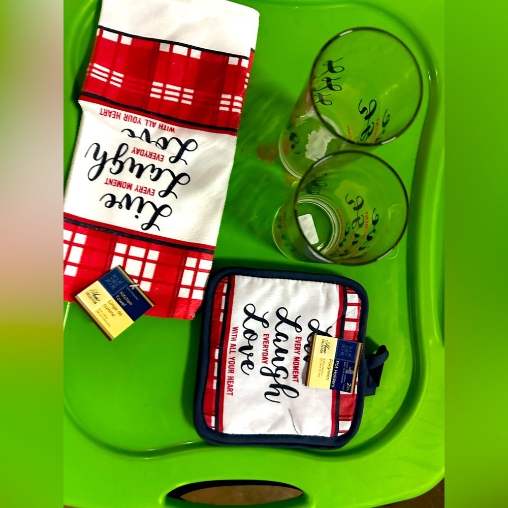 LIVE, LAUGH, LOVE kitchen set